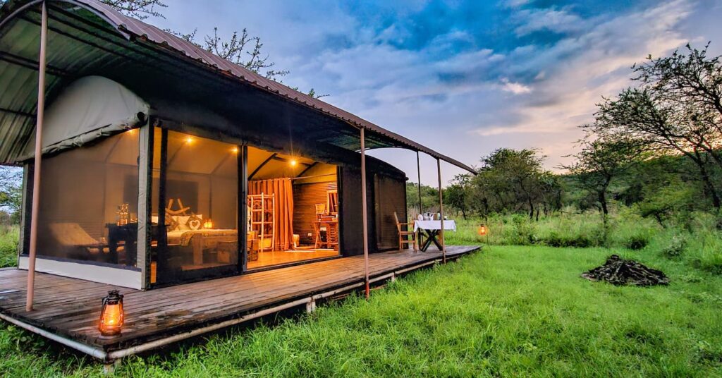 Luxury Camps in Serengeti